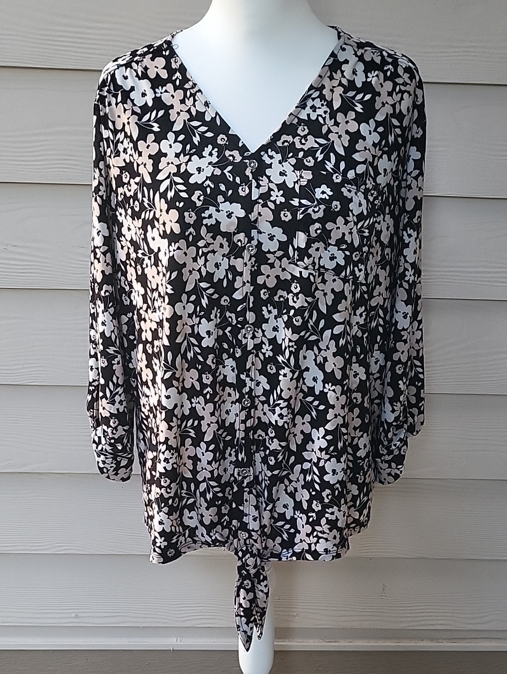Ava & Grace Black Blouse with Light Pink Floral Print and Tie Hem
